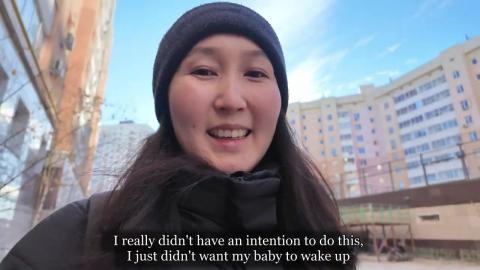 How We Live in the World's Coldest City - Typical Apartment Tour Yakutsk, SIBERIA (-64°C _ -83°F)