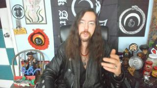 Chinese Diplomat Xue Jian Threatens to Behead the Japanese Prime Minister