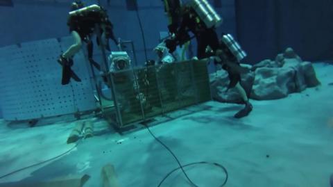 Why NASA's Next Space Suits are not Pressurized to 14