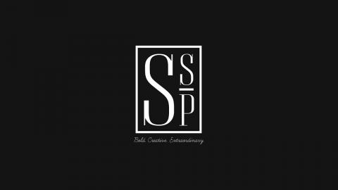 Author Interview w/ Cynthia Russell