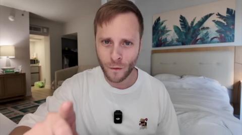 ICE RAIDS Minnesota "Fraud HQ"... Tim Walz RESIGNS as Trump CRUSHES 'Scam Empire'