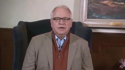 Tim advises his comrades