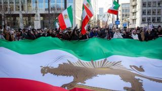 Trump se revolta, cancela negociação e promete AÇÃO contra o Irã (13/01/26 - PH Vox)