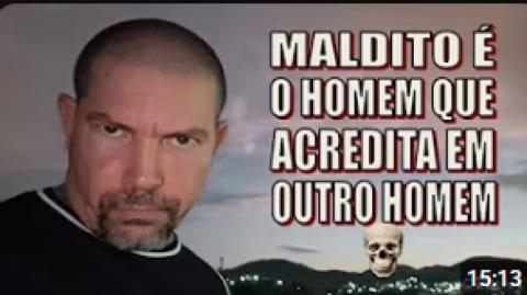 Só idiotas acreditam em promessas de amor incondicional ou fidelidade eterna!