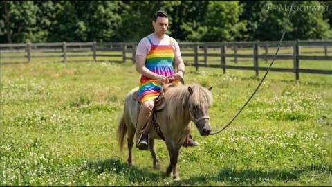 My Midget Horse – Ben Shapiro