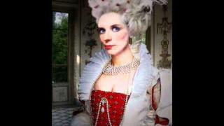 women the new leisure class, thanks to desperate men