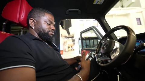 Finding Love at a Mansion Party