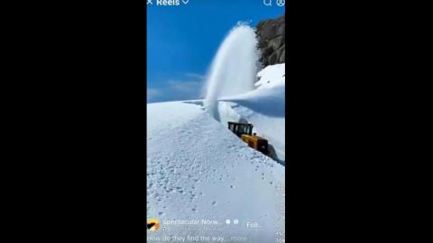 Some BIG Snowblowers at Work