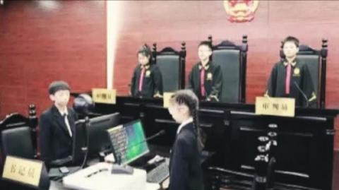 China Comunista instrui crianças para perseguir a religião (Luís Dufaur)