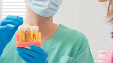 Why Implants Don’t Set After Surgery | Triveni Dental | Dr. Kapil Sharma