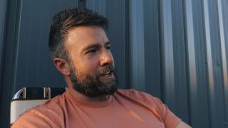 Something is off about dating - Can you see it yet?