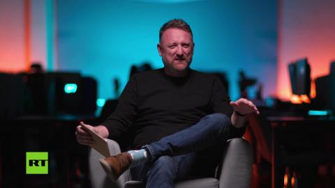 Moscow Mules | Holding hands on our way to certain doom