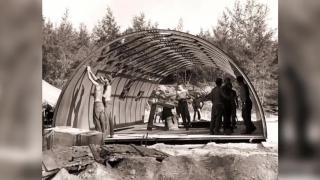 What Was A Quonset Hut - The Genius Weather Proof Cabin You've Never Heard Of  ( Brilliant, strong, durable and very low cost )