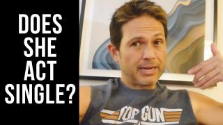 Does Your GIRLFRIEND "ACT SINGLE" When You're NOT AROUND?