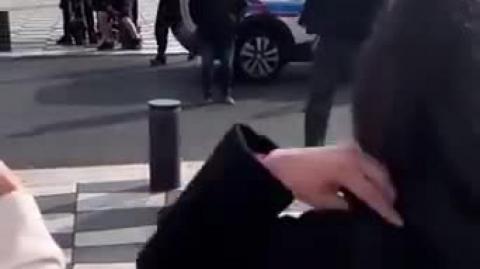 Jew Fakes Assault by Protestors as System Pigs Arrive