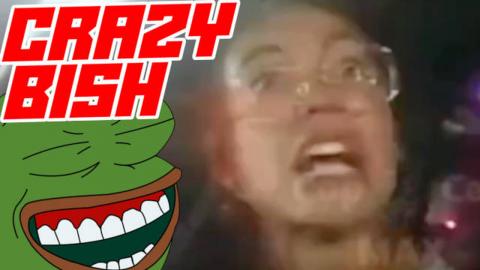 Woman has Psychotic Episode as Police Take Her Phone During Arrest