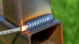 Learn/Leer to weld at home for dummies! This is the Explanation of 2 Welding Techniques in 1 Position