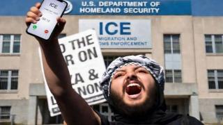 The libs are calling ICE on Iranians supporting Trump