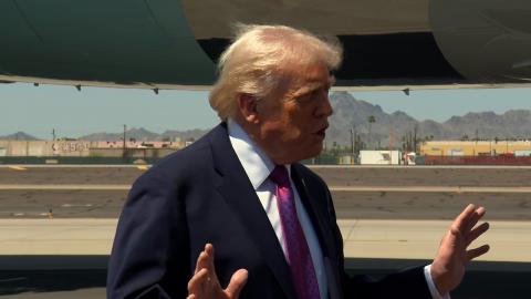 President Trump Gaggles with Press Upon Arrival in Phoenix, AZ, Apr. 17, 2026
