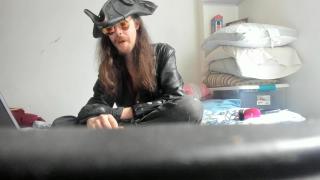 The Pope Gets Criticized by Trump, Responds With a Tantrum