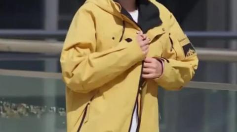 Men's Lightweight Hooded Jacket – Everyday Comfort for Outdoor Style