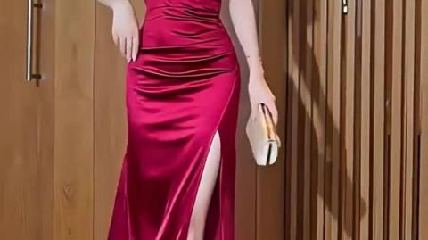 Sophisticated Women’s Evening Maxi Dress with Slit for Formal Events and Parties