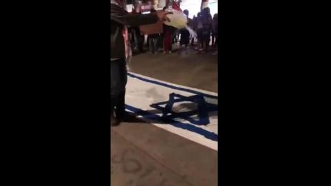 Mexico - Burning of the Israeli flag in Guadalajara - Israel is hated everywhere