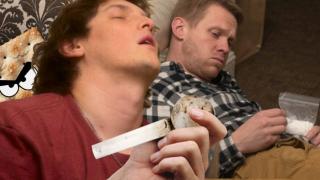Streamer Trying To Help Junkie Ends Up Almost ODing on Live