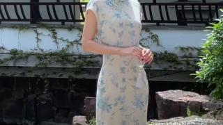 Elegant Modern Qipao Dress - Lightweight Chinese Style Midi Dress for Women