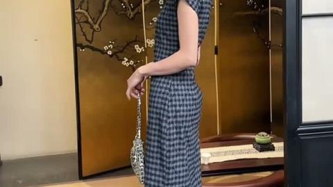 Stylish Cheongsam Reinterprets Traditional Elegance