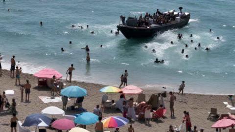 Boat of Migrants Hits Spain's Beach