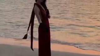 Premium Elegant Evening Dress with Sequin Halter Top and Satin Mermaid Skirt