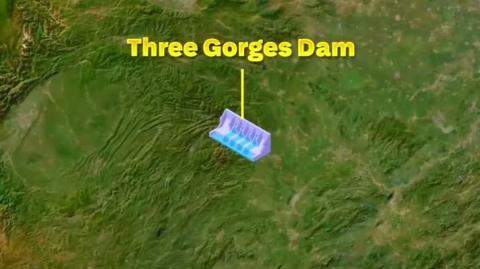Chinese Yangtze River dam and flood consequences .