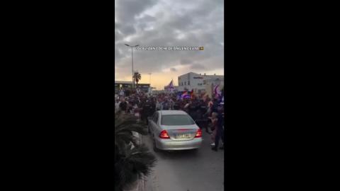 SPANISH CITIZENS IN CEUTA HUNT DOWN TRAITOROUS NGOS HELPING THE INVADERS