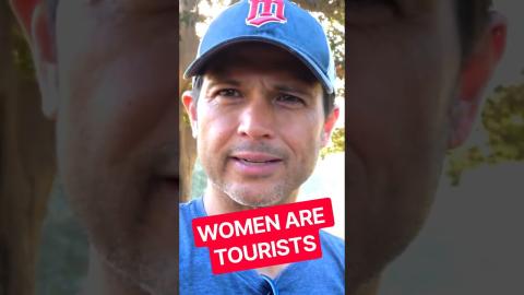 WOMEN ARE TOURISTS‼️