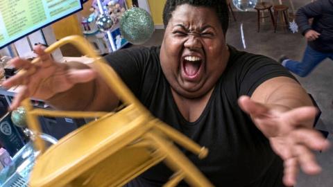 Lunatic Destroys Coffee Shop Over Employee's Laugh