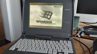 Compaq Contura (486 laptop)
