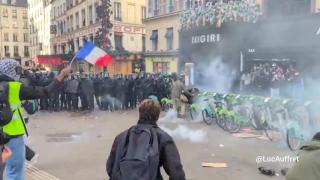 Another Staged JEW Movie Set - Paid CORRUPT Cops, the paid crowd, and the fucking JEWS pushing this fake shit - see pinned comment.